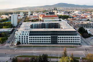 A compact block was built in the center of Nitra. The attractiveness of Tabáňa is increased by the inner atrium