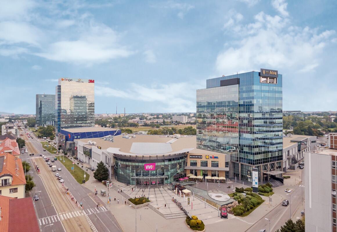 Slovakia's Real Estate Investment Surges 170%: Prime Opportunities for Office & Warehouse Space