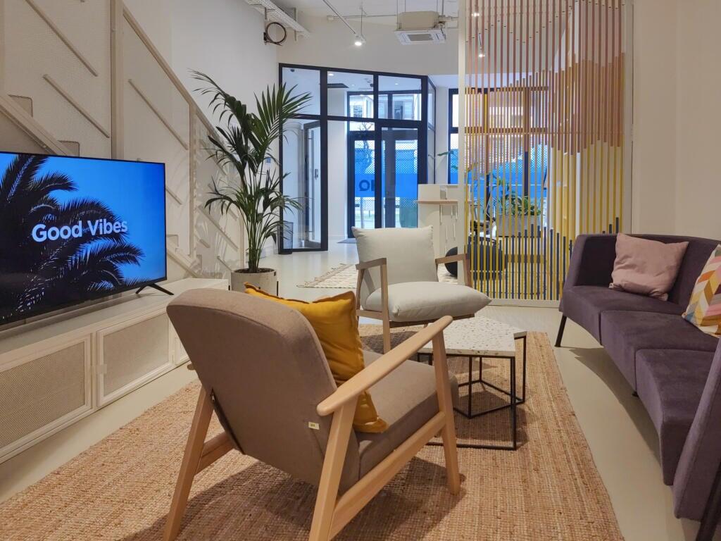 Flexible Workspaces: Powering Business Growth in the Hybrid Era
