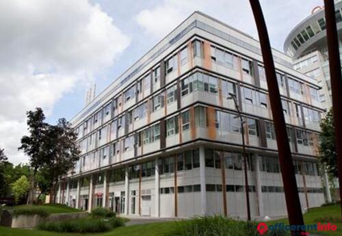 Offices to let in City Business Center II