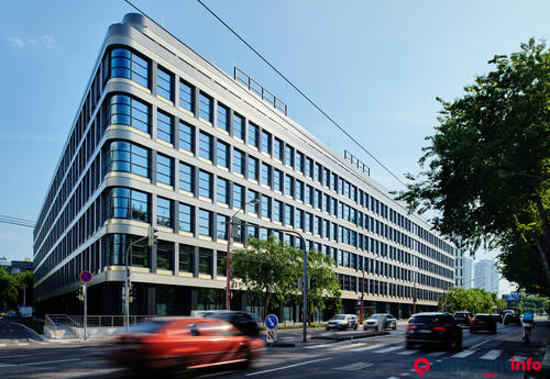 Offices to let in Nové Apollo