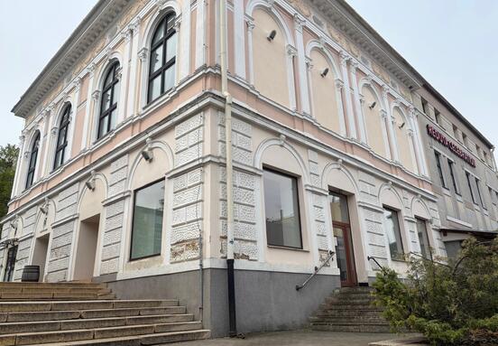 We offer a commercial space for rent in the center of Poprad