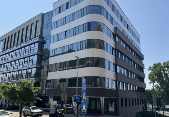 Rent of a separate office wing 407 m² on the Danube embankment in Bratislava